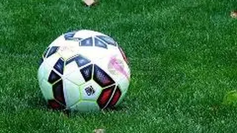 卡梅隆•约翰逊赛季得分再创新高，7投4中砍下20分5篮板4助攻1盖帽